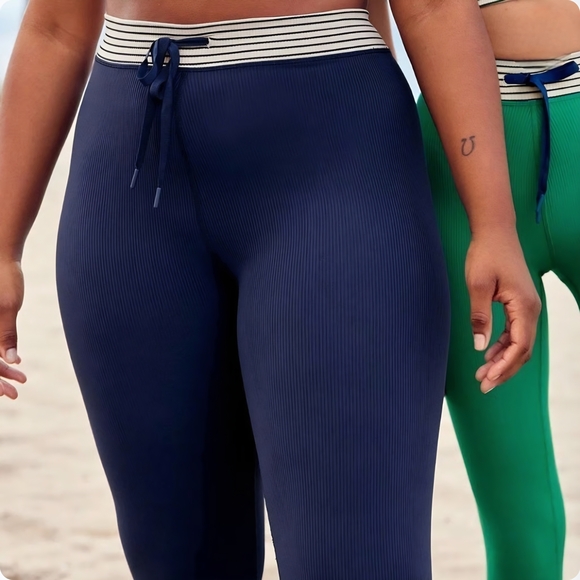 NEW Offline By Aerie Dark Blue Ribbed Leggings Size Small - Picture 3 of 9